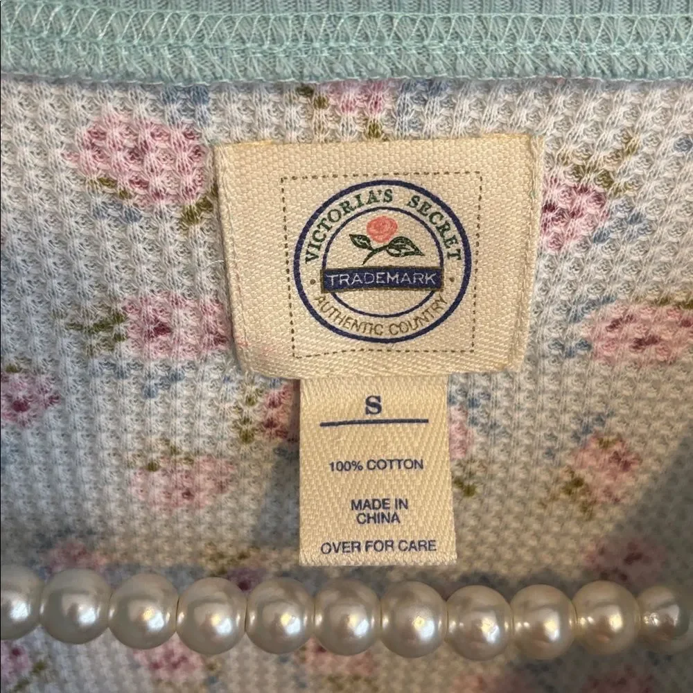 Vintage Victoria's Secret Blue Floral Cardigan thermal size small